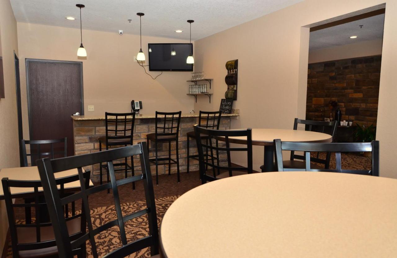 Cobblestone Inn & Suites - Clarion Exteriör bild