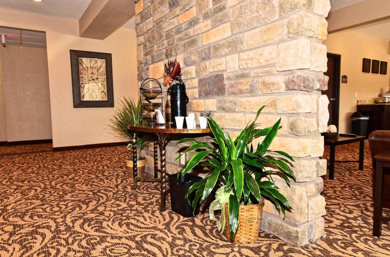 Cobblestone Inn & Suites - Clarion Exteriör bild